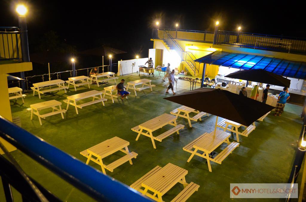 Mny Hotel & Resort Kampung Teluk Nipah Dış mekan fotoğraf