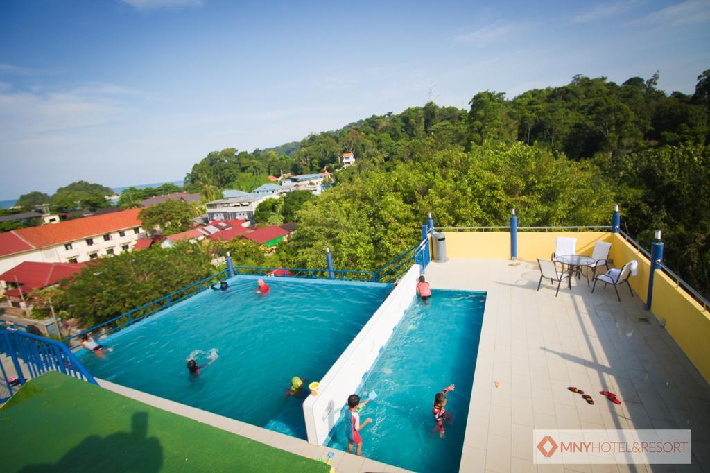 Mny Hotel & Resort Kampung Teluk Nipah Dış mekan fotoğraf