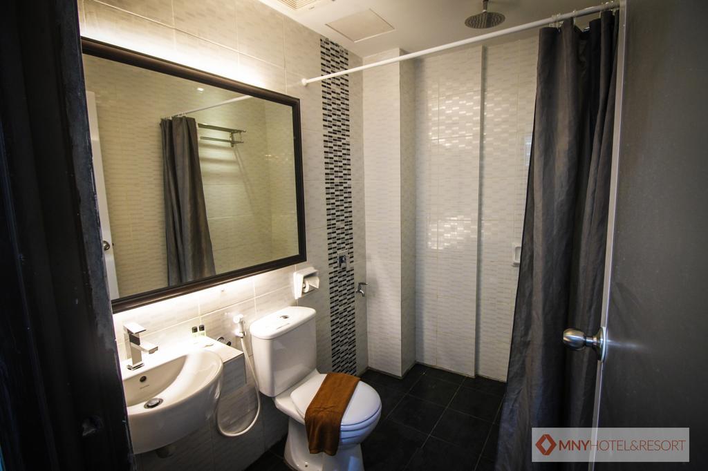 Mny Hotel & Resort Kampung Teluk Nipah Dış mekan fotoğraf