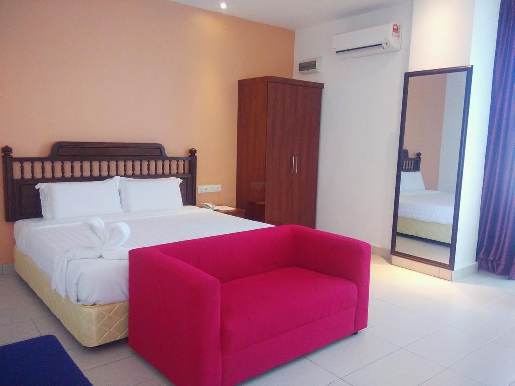 Mny Hotel & Resort Kampung Teluk Nipah Dış mekan fotoğraf