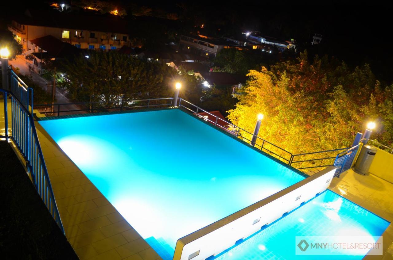 Mny Hotel & Resort Kampung Teluk Nipah Dış mekan fotoğraf